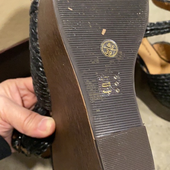 Chinese Laundry Wedges - Picture 4 of 4